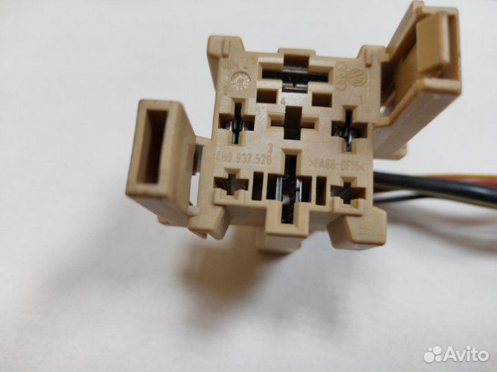 Разъем электрический Volkswagen Golf 6 caxa 1.4