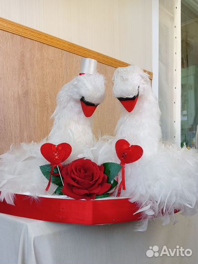 Подарок, украшение на свадьбу. Для свадьбы.Лебеди