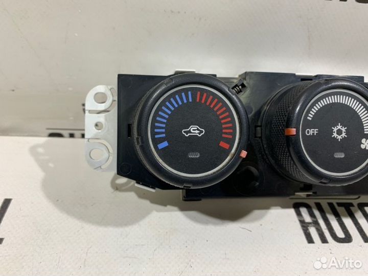 Блок управления отопителем Mitsubishi Lancer 10