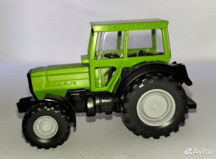 Трактор фирмы Wiking (Германия) масштаб H0 1/87