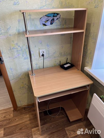 Компьютерный стол