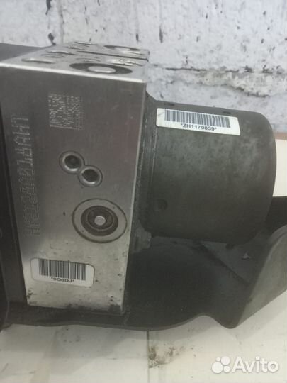 Блок ABS Jeep grand Cherokee wk2