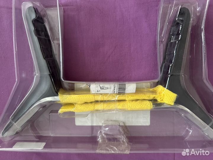 Кронiтейн для телевизора LG