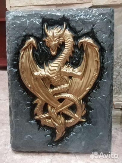 Панно из гипса