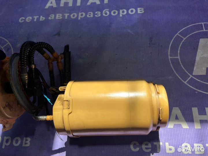 Насос топливный правый Volkswagen Touareg 7L 5.0