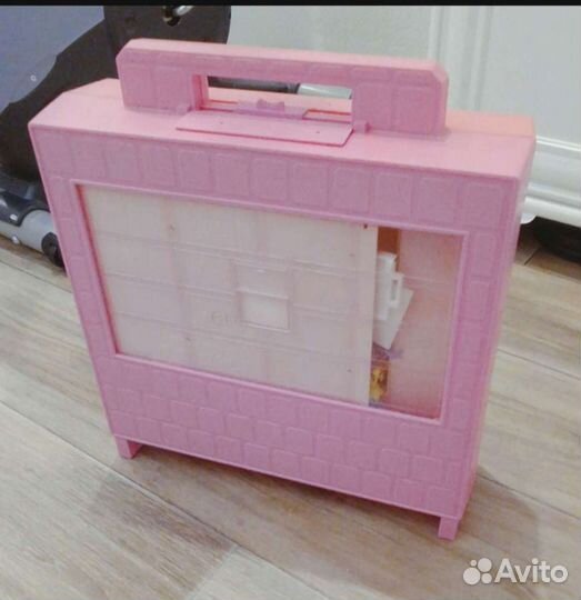 Большой кукольный домик