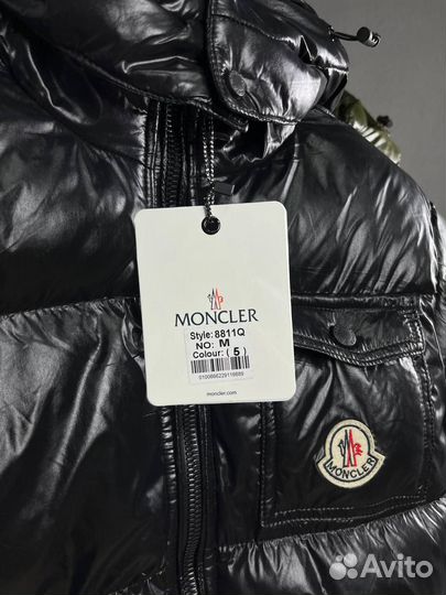 Пуховик Moncler