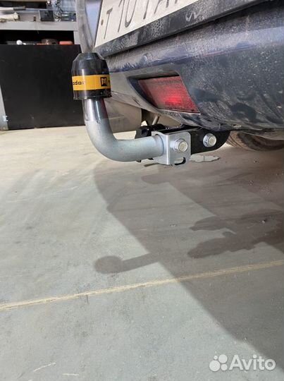 Фаркоп Infiniti G 2006-2014