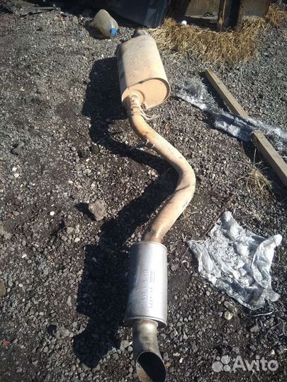 Глушитель на Cadillac Escalade 4