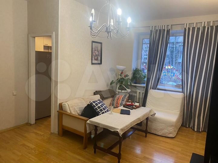 2-к. квартира, 45 м², 1/3 эт.