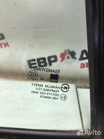 Стекло двери заднее правое Ssang Yong Kyron