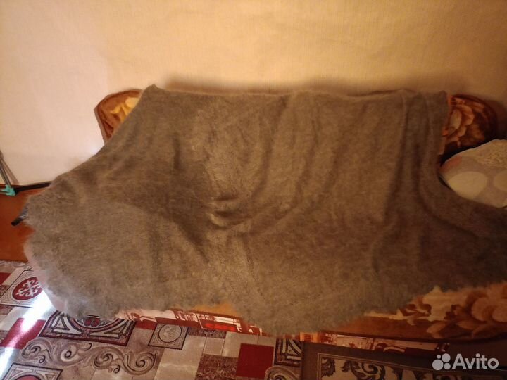 Пуховый платок шаль