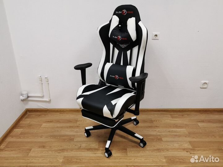 Кресло компьютерное игровое с подножкой