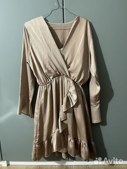 Вечернее шелковое платье