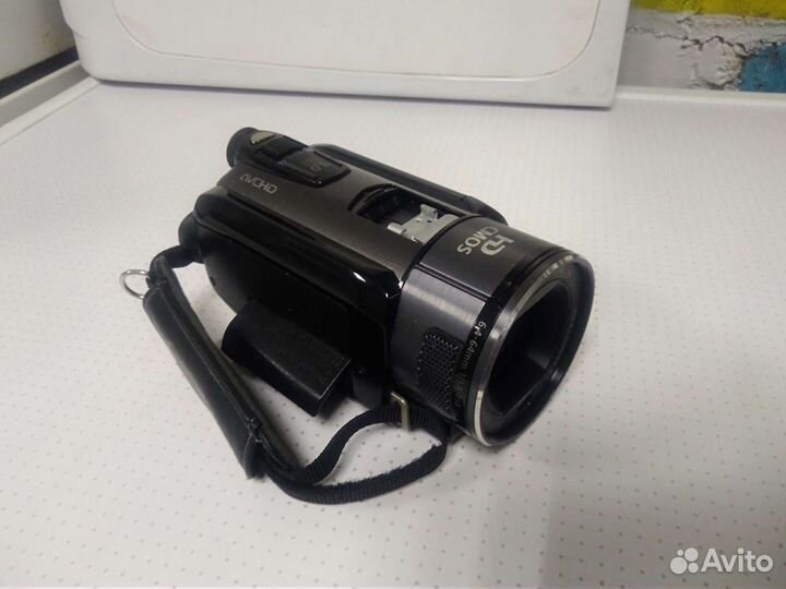 Видеокамера Canon legria HF S100