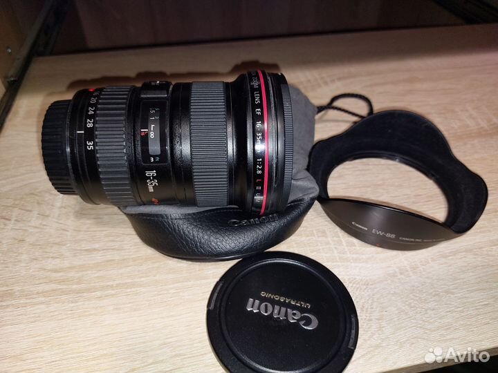 Объектив Canon EF 16-35mm f/2.8L II USM