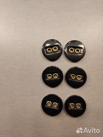 Пуговицы