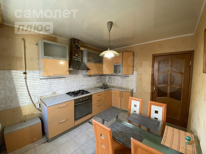 2-к. квартира, 54 м², 6/10 эт.