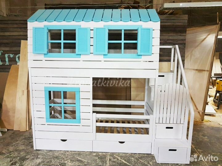 Двухъярусная детская кровать домик, лестница комод