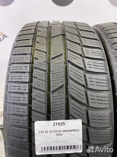 Toyo Snowprox S954 235/35 R19