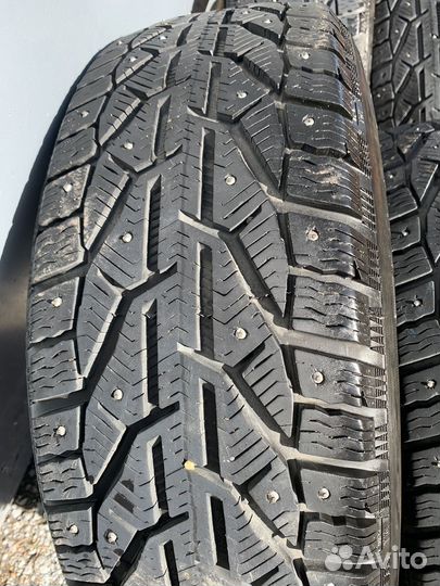 Kormoran SUV Stud 215/60 R17 100T