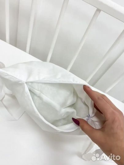 Белье постельное и бортики в кроватку