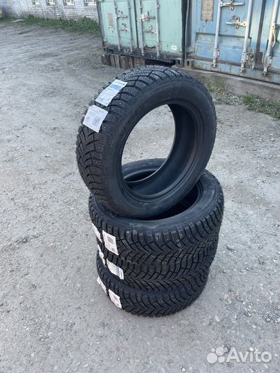 Michelin X-Ice North 4 205/55 R16 94T
