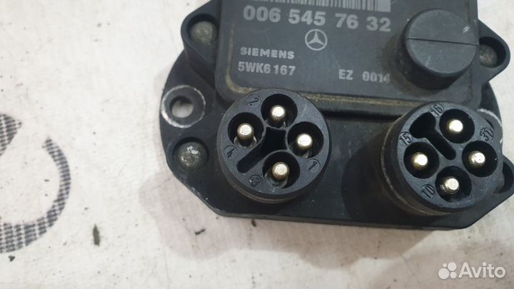 Коммутатор Mercedes-Benz W124 R107 W126