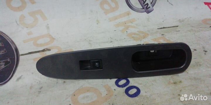 Кнопка стеклоподъемника передняя Chery Indis 2011
