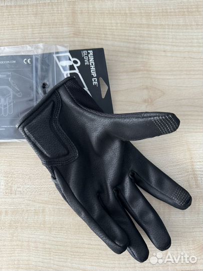 Перчатки icon punchup ce М