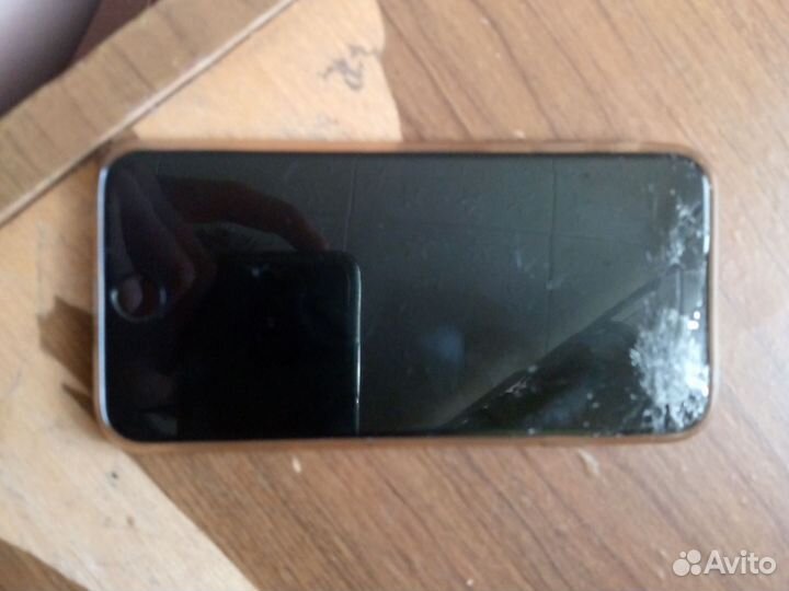 iPhone 6S, 32 ГБ