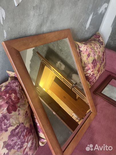 Зеркало настенное