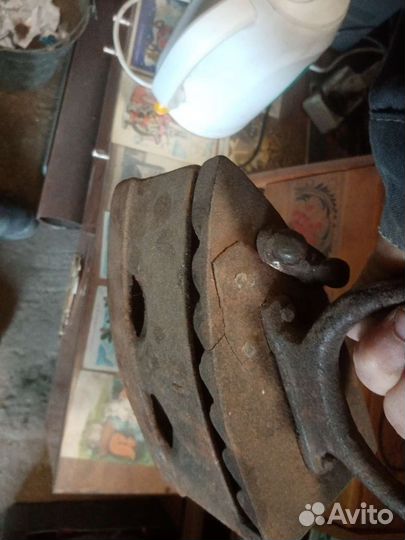 Утюг угольный