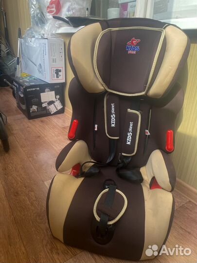 Детское автокресло (9-18 кг) kids planet