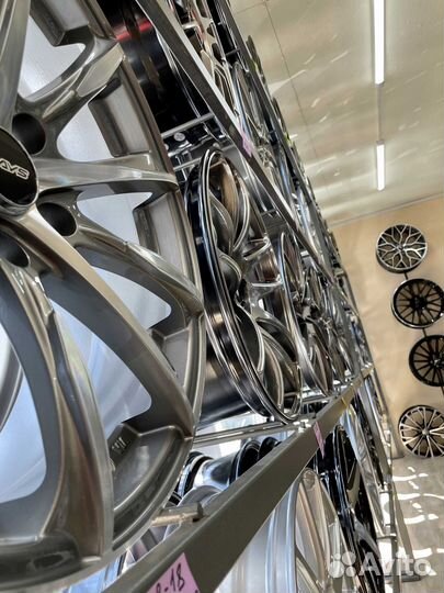 Литые диски R18 5x139.7