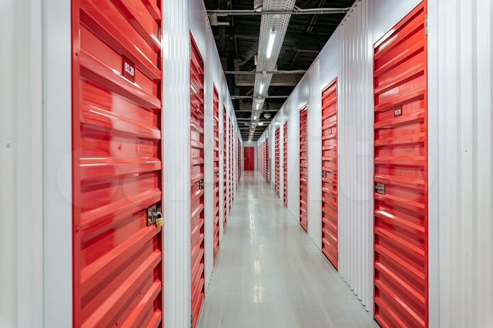 Аренда склада бокса 2 м² в Санкт-Петербурге