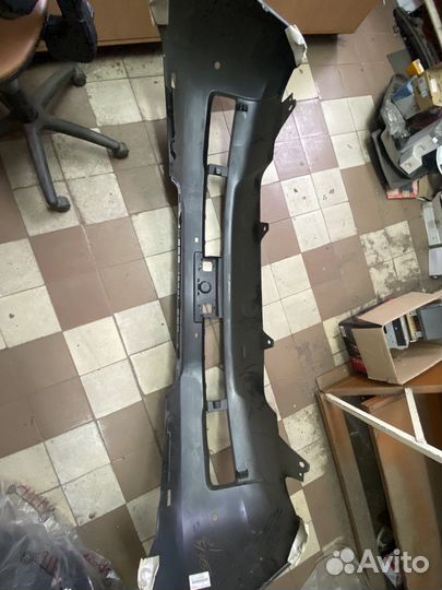 Бамер передний Toyota