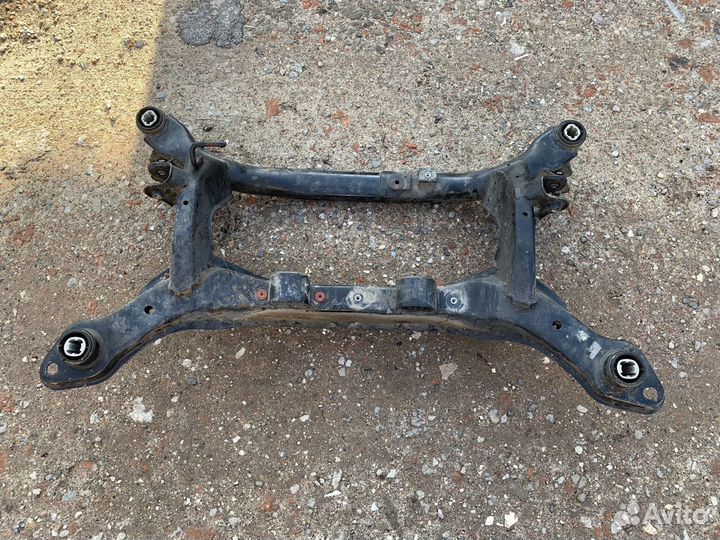 Volvo S80 II 3.2 задний подрамник