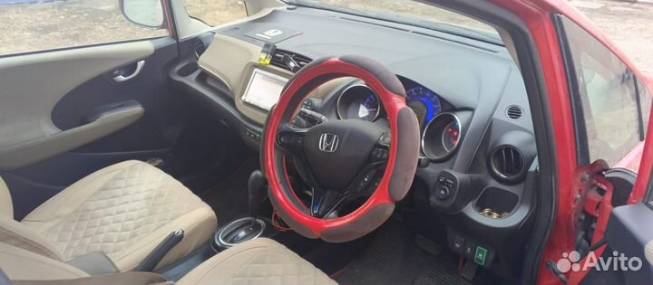 Honda Fit Shuttle 1.5 CVT, 2011, 180 000 км
