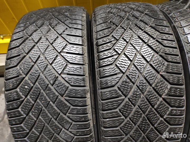 Continental ContiVikingContact 7 205/45 R17