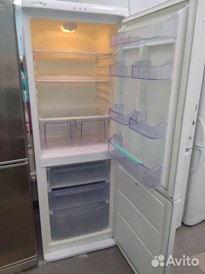 Холодильник бу Zanussi