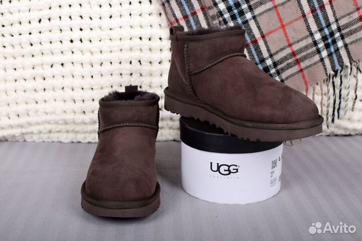 Ugg mini