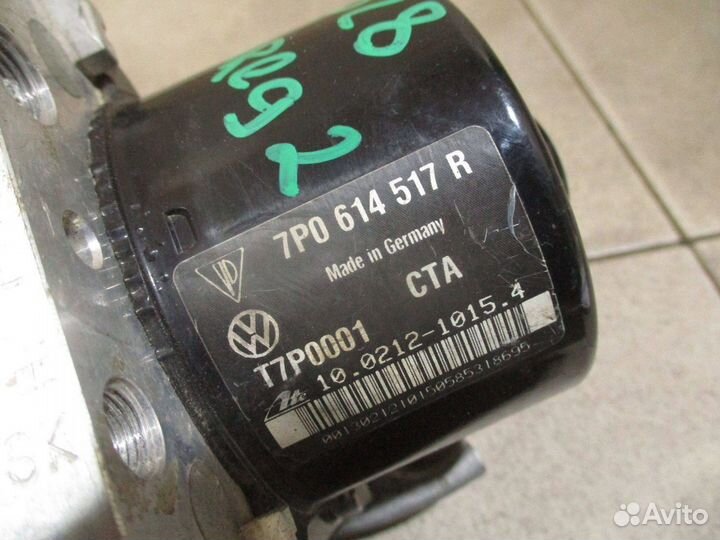 Блок ABS (насос) VW Touareg 2 (7P)