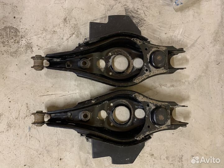 Рычаг на toyota rav 4