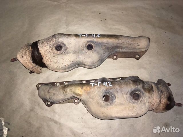 Коллектор впускной выпускной Туарег 4.2 AXQ