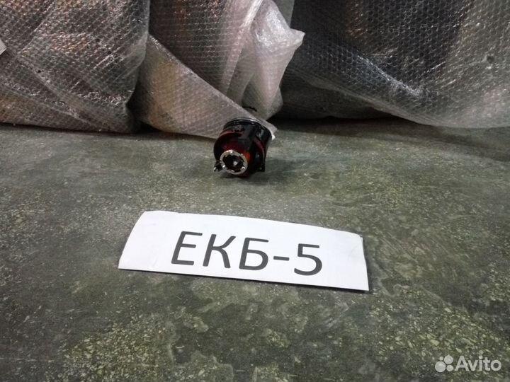 Фара противотуманная левая Фольксваген Поло 5