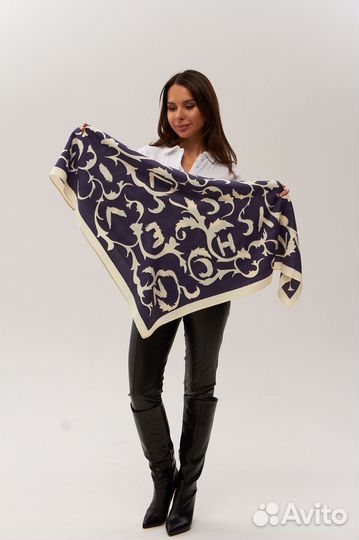 Платок женский Шерсть темно синий-бежевый 90х90