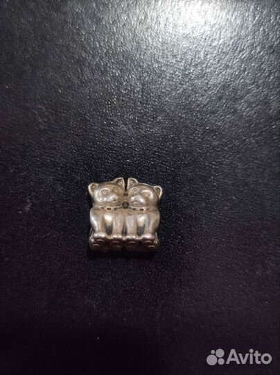 Шармы и браслет Pandora