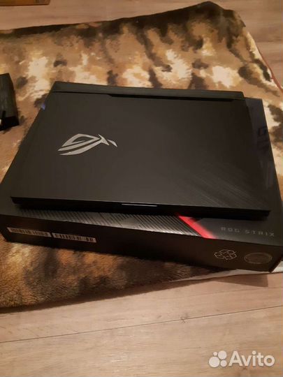 Игровой ноутбук Asus Rog Strix G15