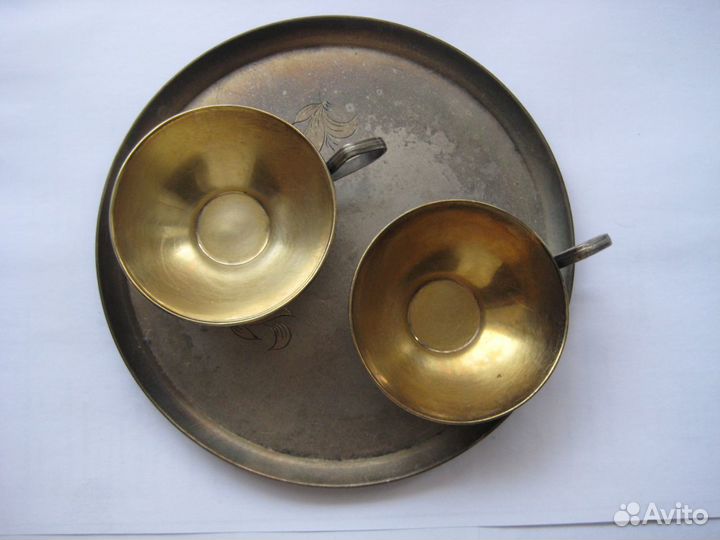 Поднос с чашками Мельхиор